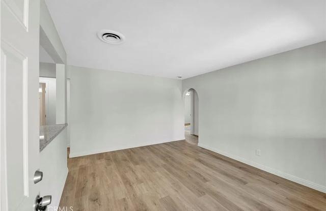 3 BEDROOM 1 BATH FOR RENT Gallery 4