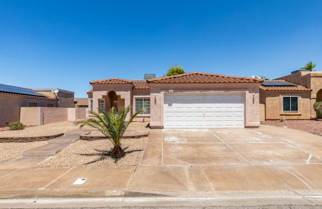 Updated! 3-bedroom, 2-bath home with large backyard, in the heart of Henderson photos photos