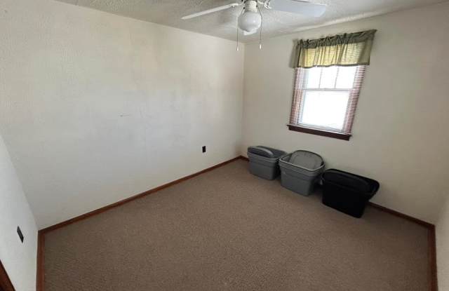 1629 1/2 Williams Avenue Gallery 2