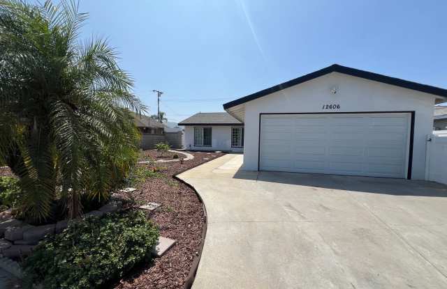 Charming 3 bed/ 2 bath home in El Monte!! photos photos
