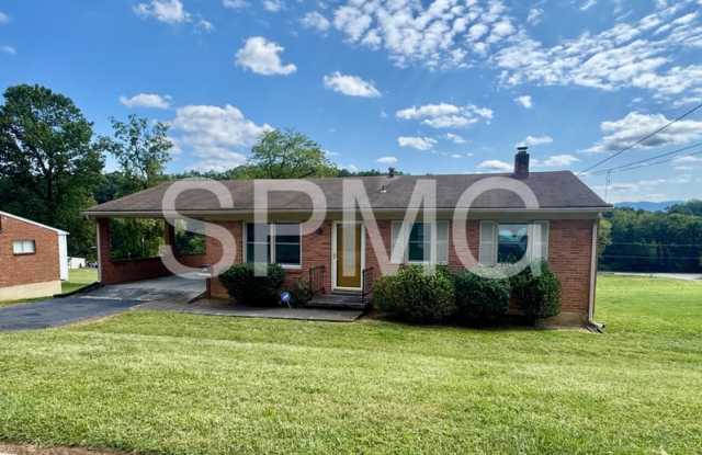 3726 Rolling Hill Avenue Northwest - 3726 Rolling Hill Avenue Northwest, Roanoke, VA 24017 3726 Rolling Hill Avenue Northwest - 3726 Rolling Hill Avenue Northwest, Roanoke, VA 24017