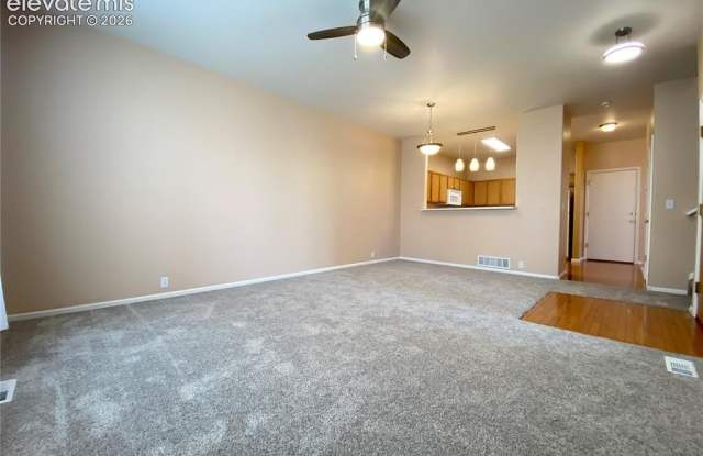 5810 Ensemble Heights Gallery 4
