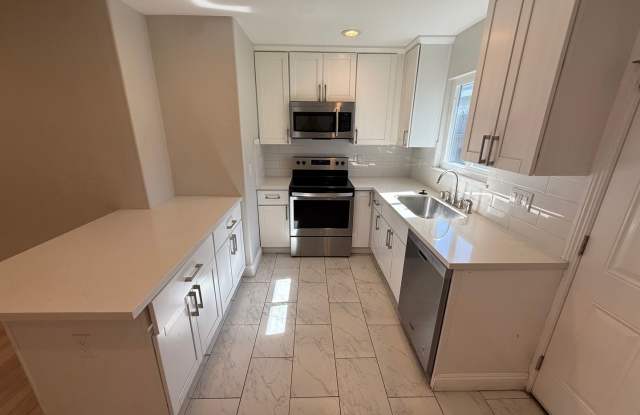 1631 Frisbie Ct photos photos