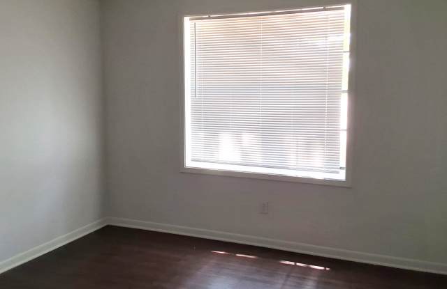 629 West Ridge Dr **Ask about our NO CASH DEPOSIT option!** Gallery 3