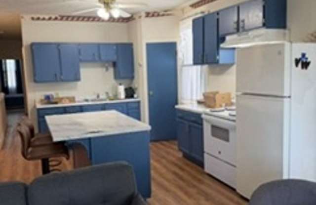 Charming 2BR Townhome in Baltimore Gallery 4