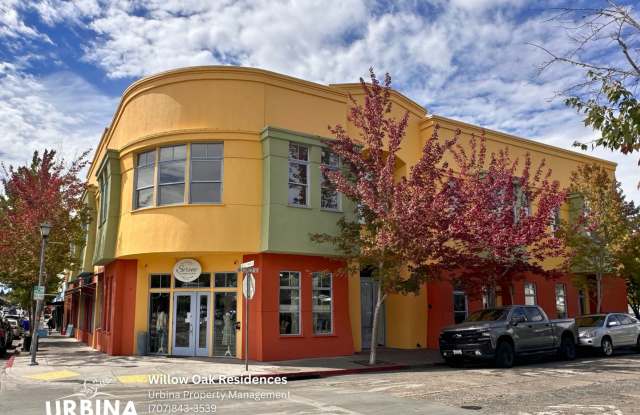 Willow Oak Residences - Downtown Sebastopol Luxury Living Gallery 3