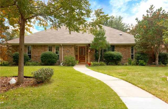 712 Autumn Lake Drive Gallery 4