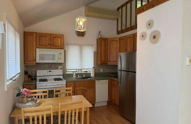126 Lynn Avenue photos photos