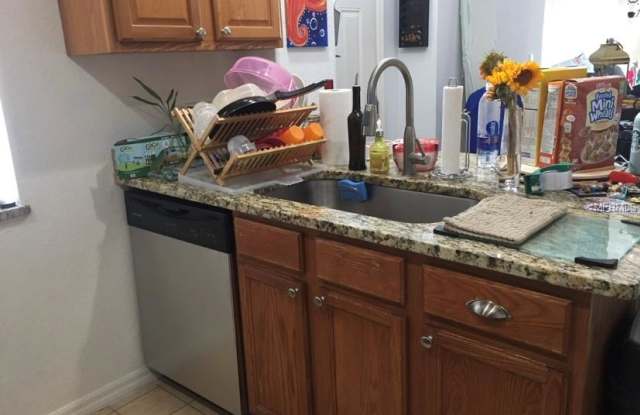 4601 YELLOWGOLD ROAD W Gallery 4