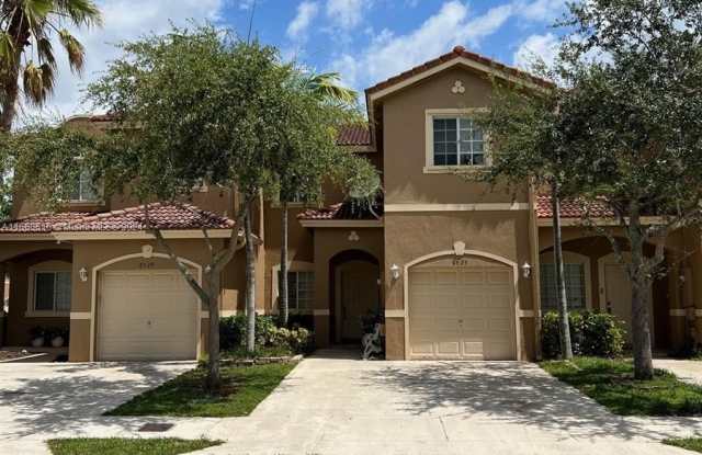 8525 SW 214th Ter - 8525 Southwest 214th Terrace, Cutler Bay, FL 33189