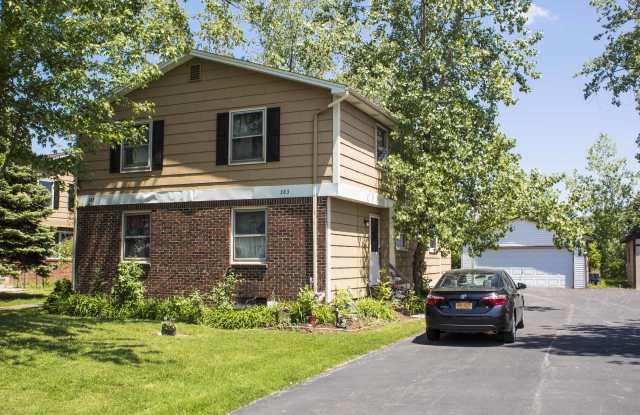 383/385 Kaymar Drive photos photos