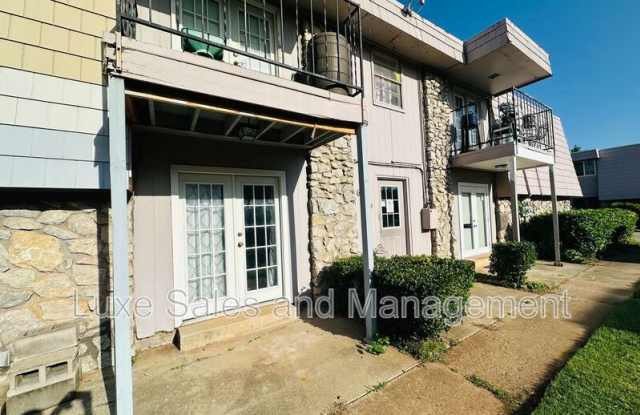 6034 NW Expressway Gallery 2