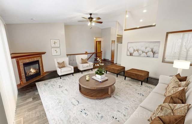 BEAUTIFUL 3 BD, 2 BA TOWNHOME WITH A FULLY EQUIPED KITCHEN, VAULTED CEILINGS, FIREPLACE, ATTACHED GARAGE  PET FRIENDLY!! photos photos