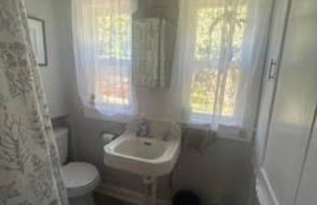 740 Friendship Drive Gallery 4