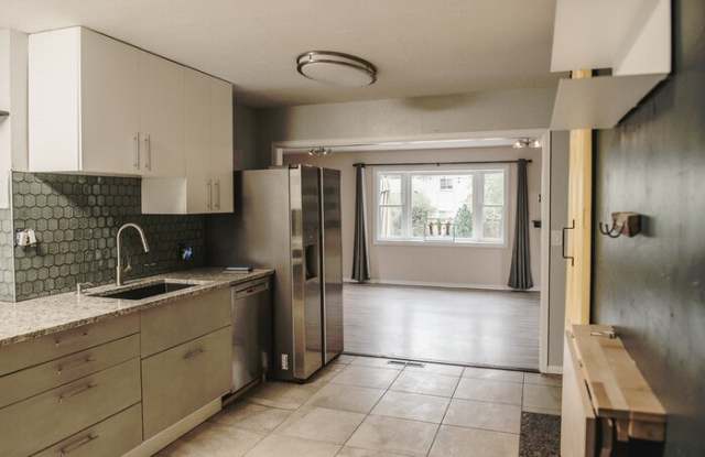 2007 Creekwood Drive Gallery 4