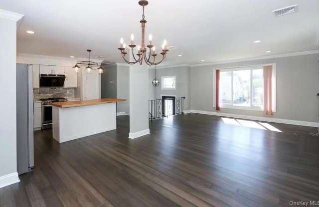 335 Gillette Street photos photos