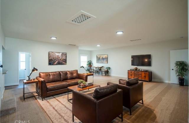 1321 Sartori Avenue photos photos