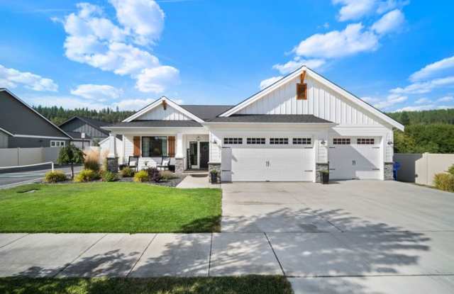 Luxury 3-Bed, 2-Bath Home with Spa Amenities  Modern Finishes photos photos