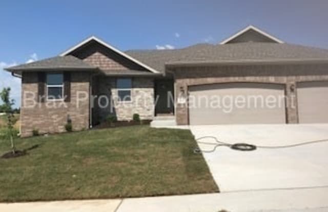 1667 N Eagle Valley Ln - 1667 Eagle Drive, Denton, TX 76201