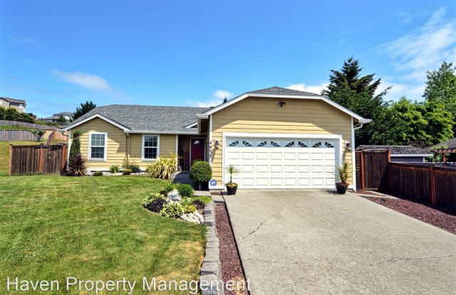 4937 Enetai Ave NE - 4937 Enetai Avenue Northeast, Tacoma, WA 98422