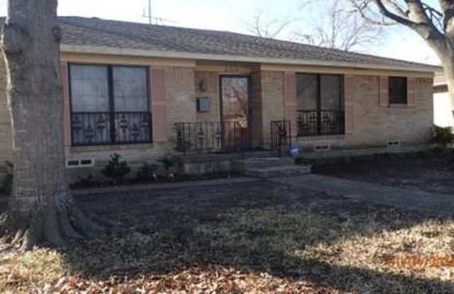 2310 Freeland Way - 2310 Freeland Way, Dallas, TX 75228