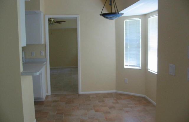 Sumter Blvd & I-75 area - $ 1900/month Gallery 4