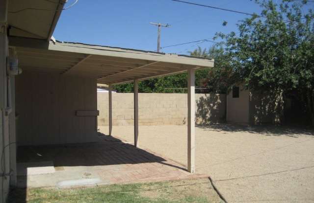 6321 W ROSE LANE Gallery 4