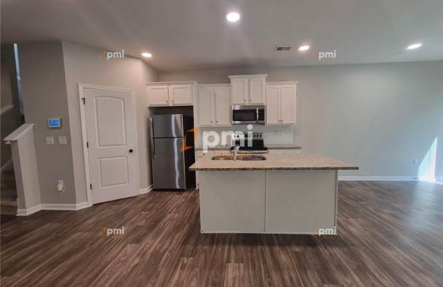 5051 Pioneer Parkway Gallery 2