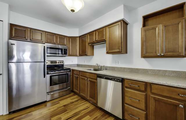1150 Catalpa Drive Gallery 3