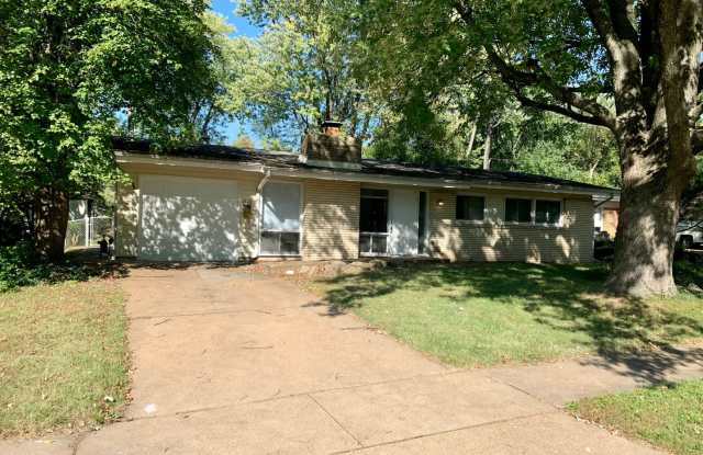 3 Bedroom Home in Florissant - UPDATED KITCHEN! UPDATED FLOORS! photos photos