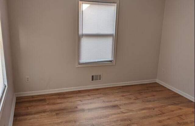 55 E Meyers Avenue Gallery 4