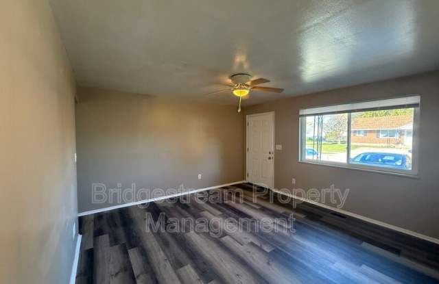 4950 Leeper Street Gallery 1