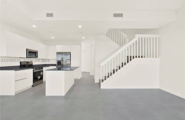 18981 SW 344th Ter Gallery 3