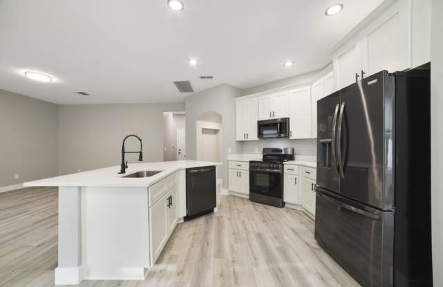1054 Shadowmoss Dr Gallery 4