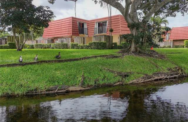 9977 NW 6th Ct photos photos