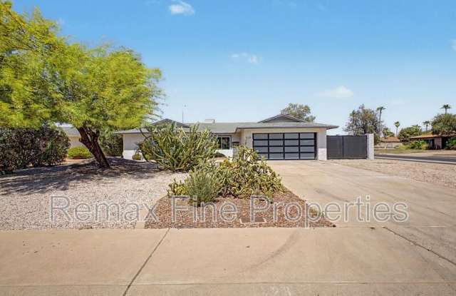 5228 E Karen Drive Gallery 3