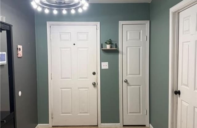 5801 Pleasant Woods Court Gallery 3