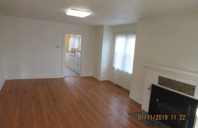 4302 S Bell St Gallery 2