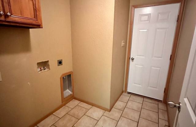 8225 Texas Road Side A Gallery 4
