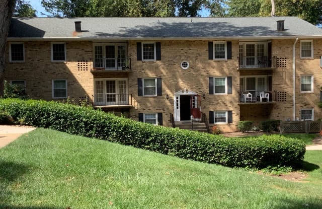3800 LYNDHURST DRIVE - 3800 Lyndhurst Dr, Fairfax, VA 22031