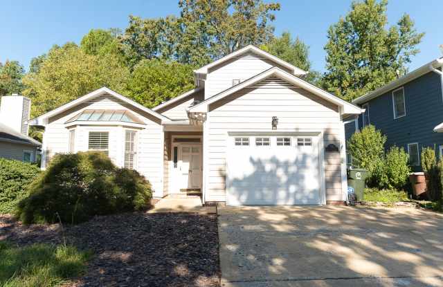 3 Bedroom Irving Park Village Home with Pond Views, Garage & Community Pool Gallery 1