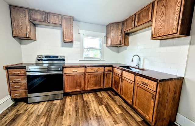 1012 Bethel Street - 2 - 1012 Bethel Street, University Park, IA 52595