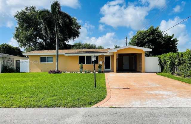 8520 NW 15th St photos photos