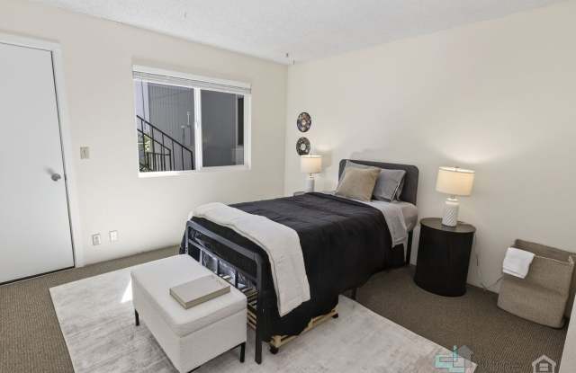 A SPOOKTACULAR DEAL: UNITS FOR $595 + 1 MONTH FREE! Gallery 3
