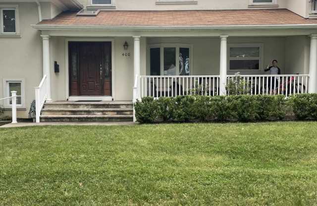 400 Grant Avenue photos photos