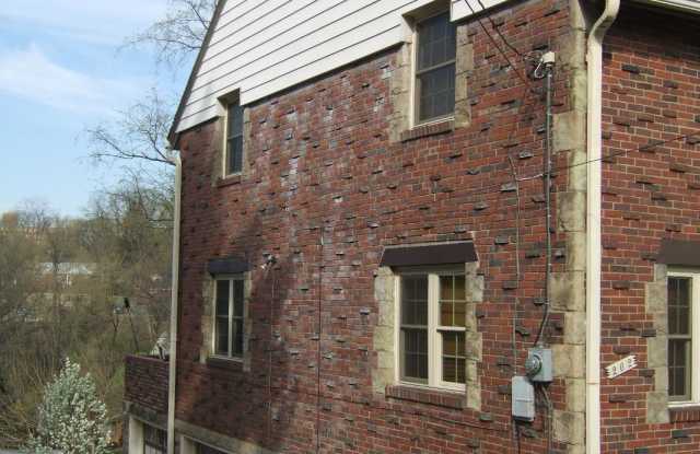 202 Long Road Gallery 2