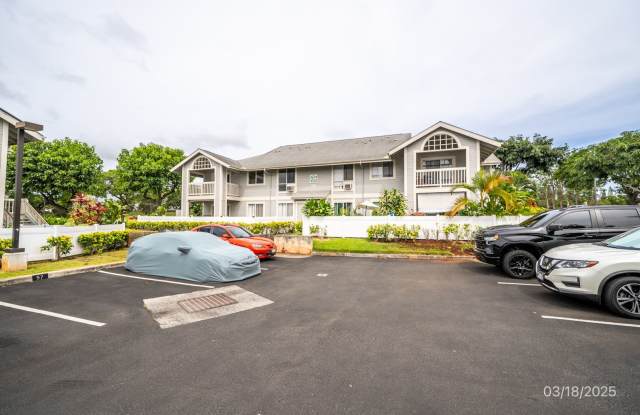 2 bd, 2 ba 2 parking second story townhome in Ho’okumu at Waikele Gallery 4