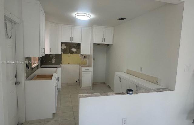 101 E 41st Street, Hialeah, FL 33013 photos photos