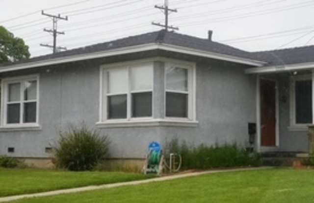 13305 Van Ness Avenue photos photos