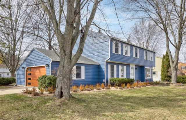 The Space You’ve Been Waiting For — 4 Beds, 2.5 Baths in Saginaw Township photos photos